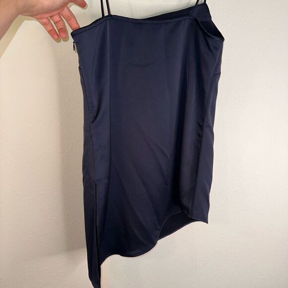 Banana Republic Limited Edition Womens 6 Navy Satin Asymmetric Modern Camisole - Picture 7 of 9